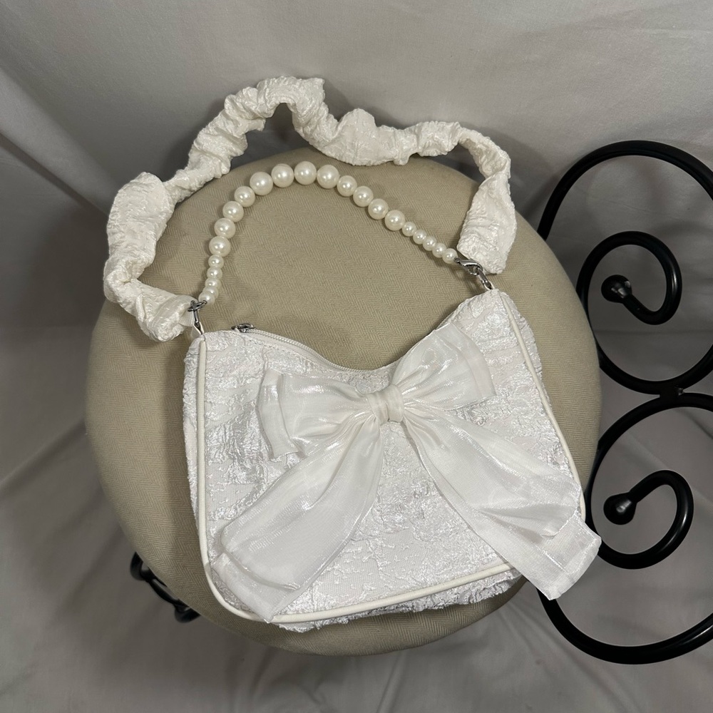 Chic White Clutch with Pearl Handle and Bow